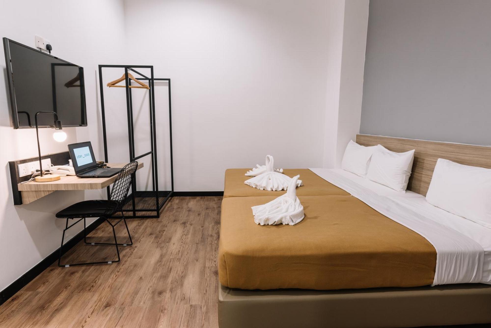Hotel Urban Inn,