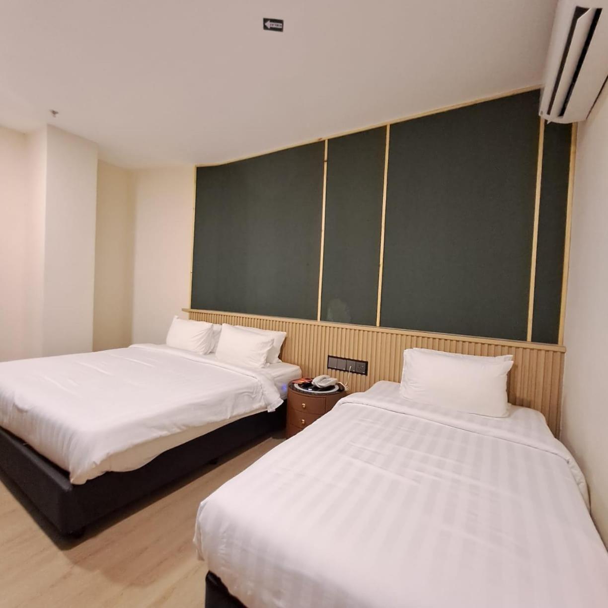 Urban Inn, 3*